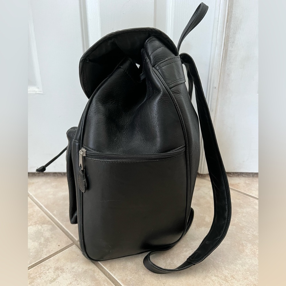 Frye Vintage Leather Backpack - EUC - Picture 3 of 6